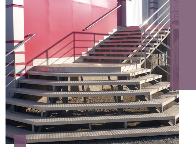 Лестницы для магазина в Нурлате — изготовление и монтаж