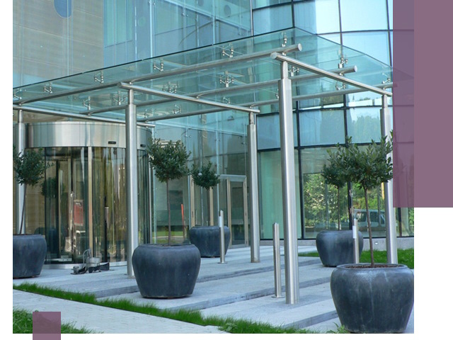 Навесы из стекла на заказ в Нурлате — монтаж и установка